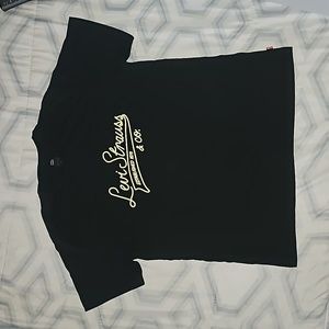 Levis black t-shirt Medium